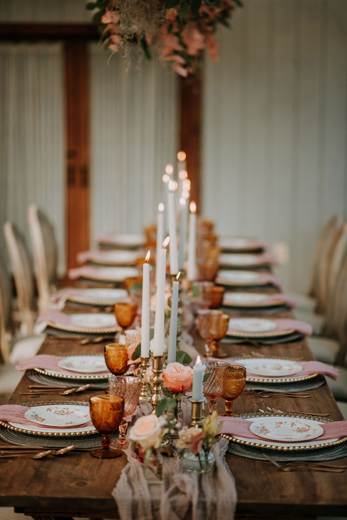 Modern floral tablescape wedding reception decor 