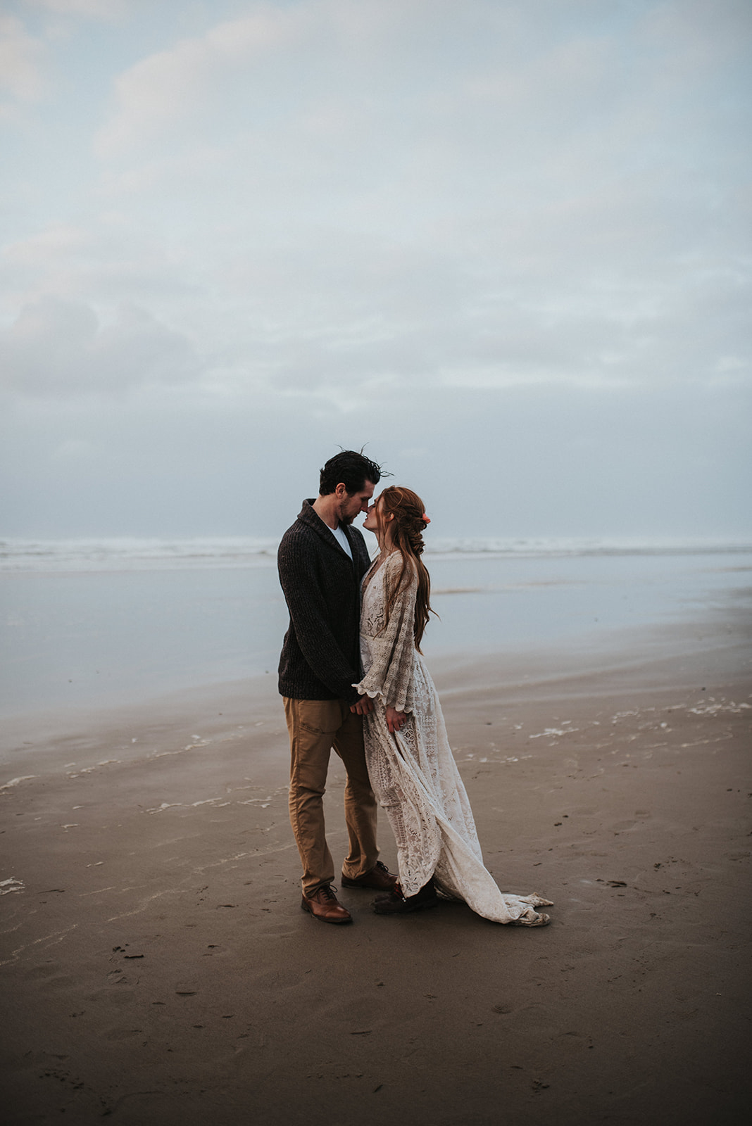 An Intimate Oregon Coast Elopement | Something Blue Weddings