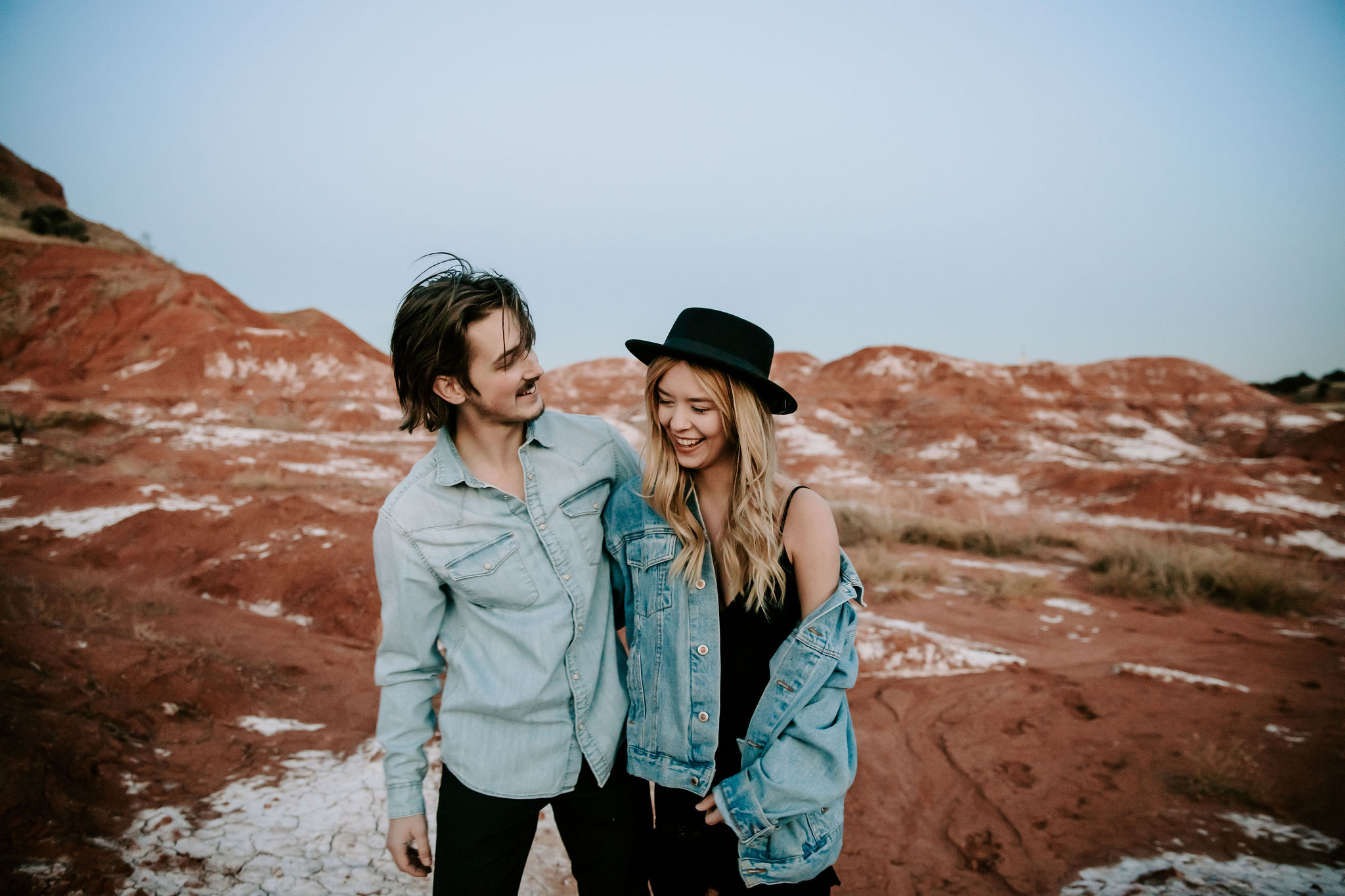 A Romantic Mountainside Styled Couples Session