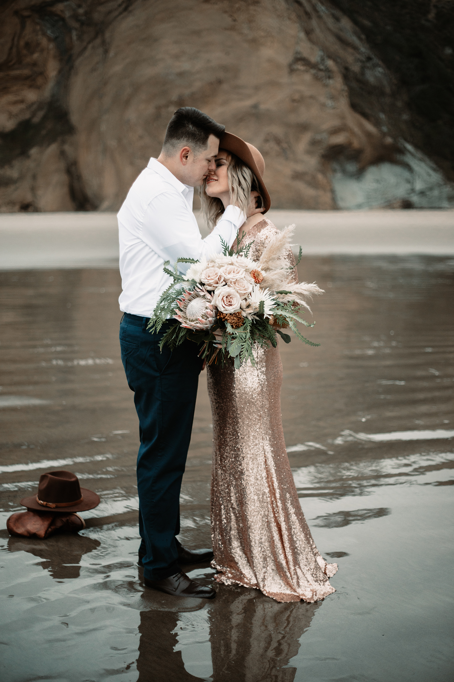 A Romantic Oregon Coast Styled Elopement Something Blue Weddings
