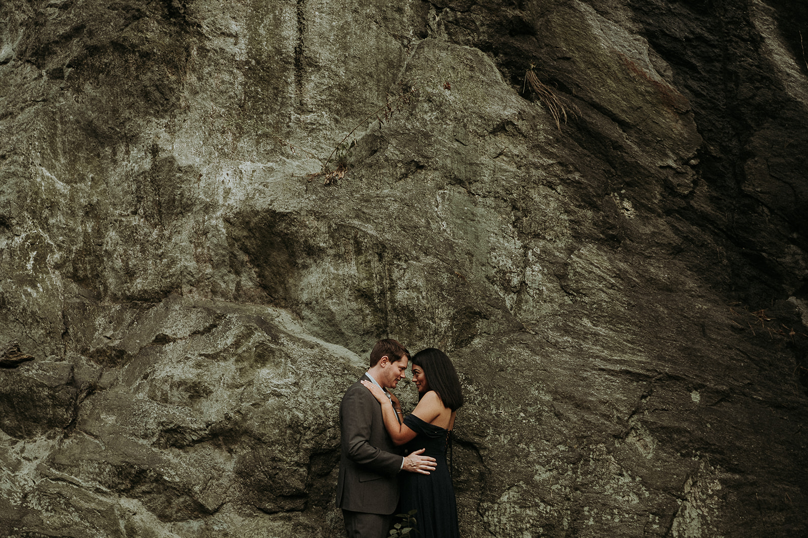 Fort Tryon Park New York Engagement Session Something Blue Wedding