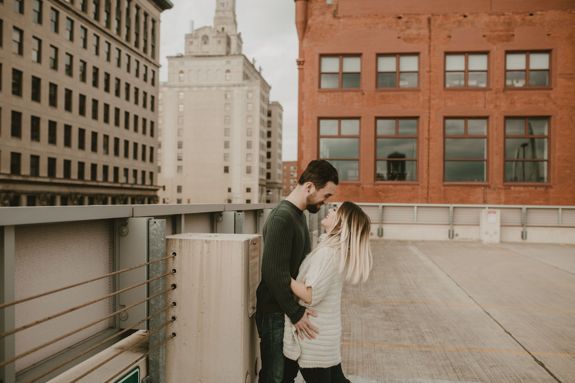 Davenport Iowa Fall Autumn Engagement Session Amelia Charleen Photo Something Blue Weddings Blog