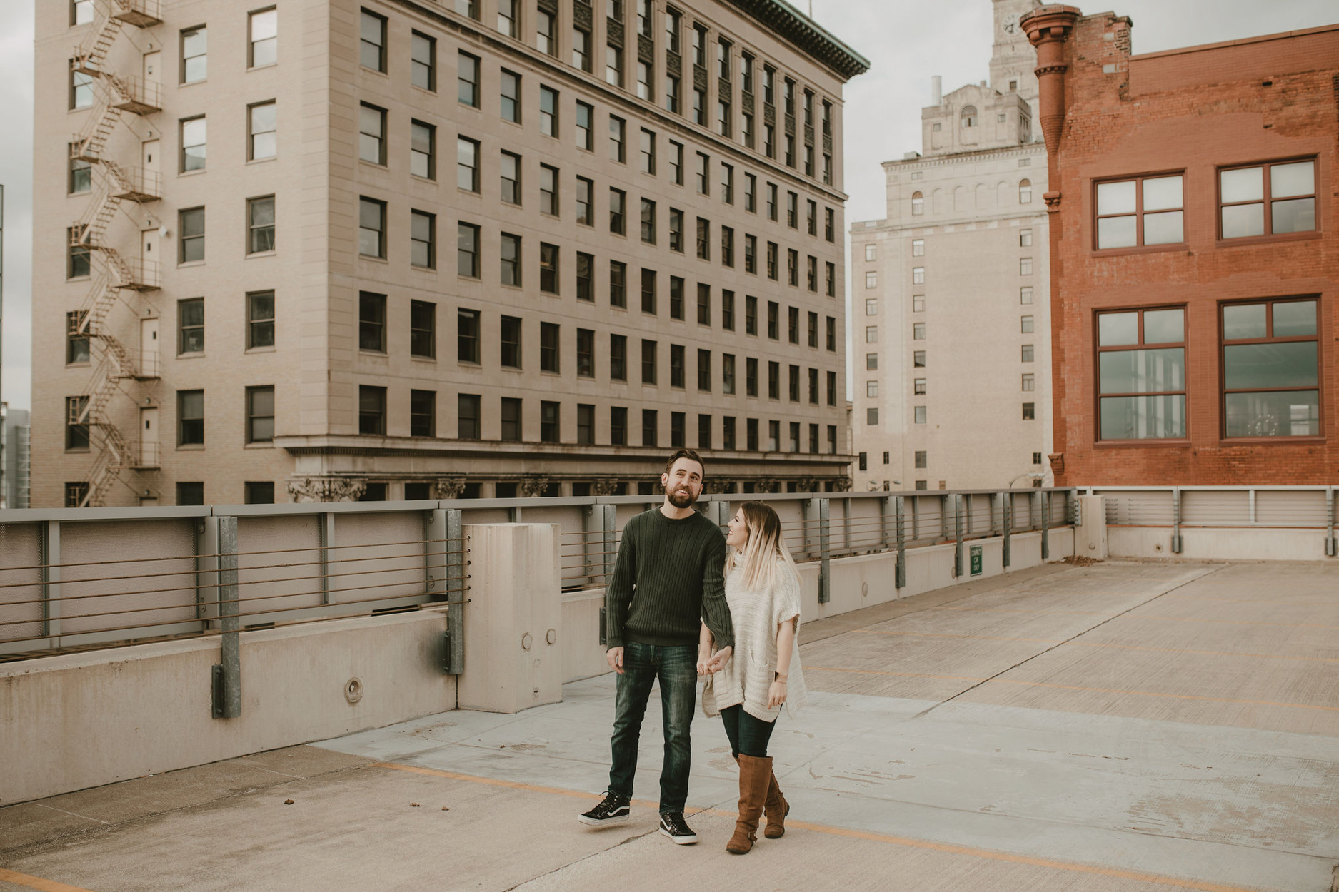 Davenport Iowa Fall Autumn Engagement Session Amelia Charleen Photo Something Blue Weddings Blog