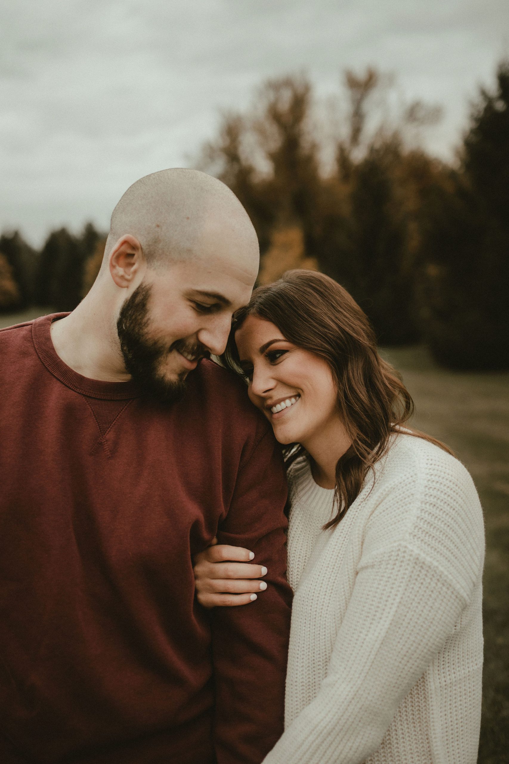 Fall Engagement Session Amelia Charleen Photo Something Blue Weddigns