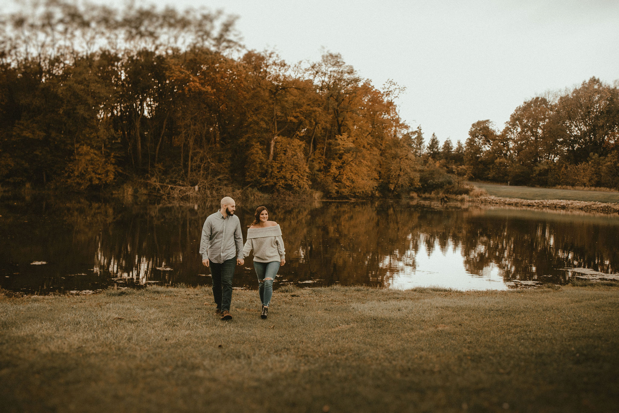 Fall Engagement Session Amelia Charleen Photo Something Blue Weddigns